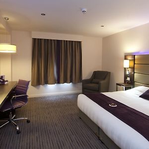 Zimmer mit Kingsize-Bett